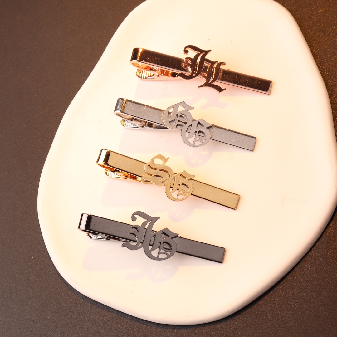 Pince à cravate avec initiales - Tie Bar Clip avis et prix