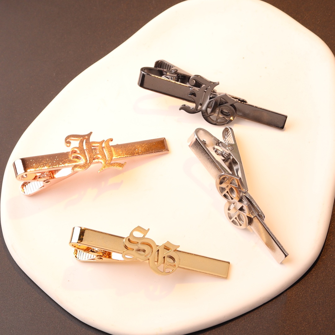 Pince à cravate avec initiales - Tie Bar Clip avis et prix